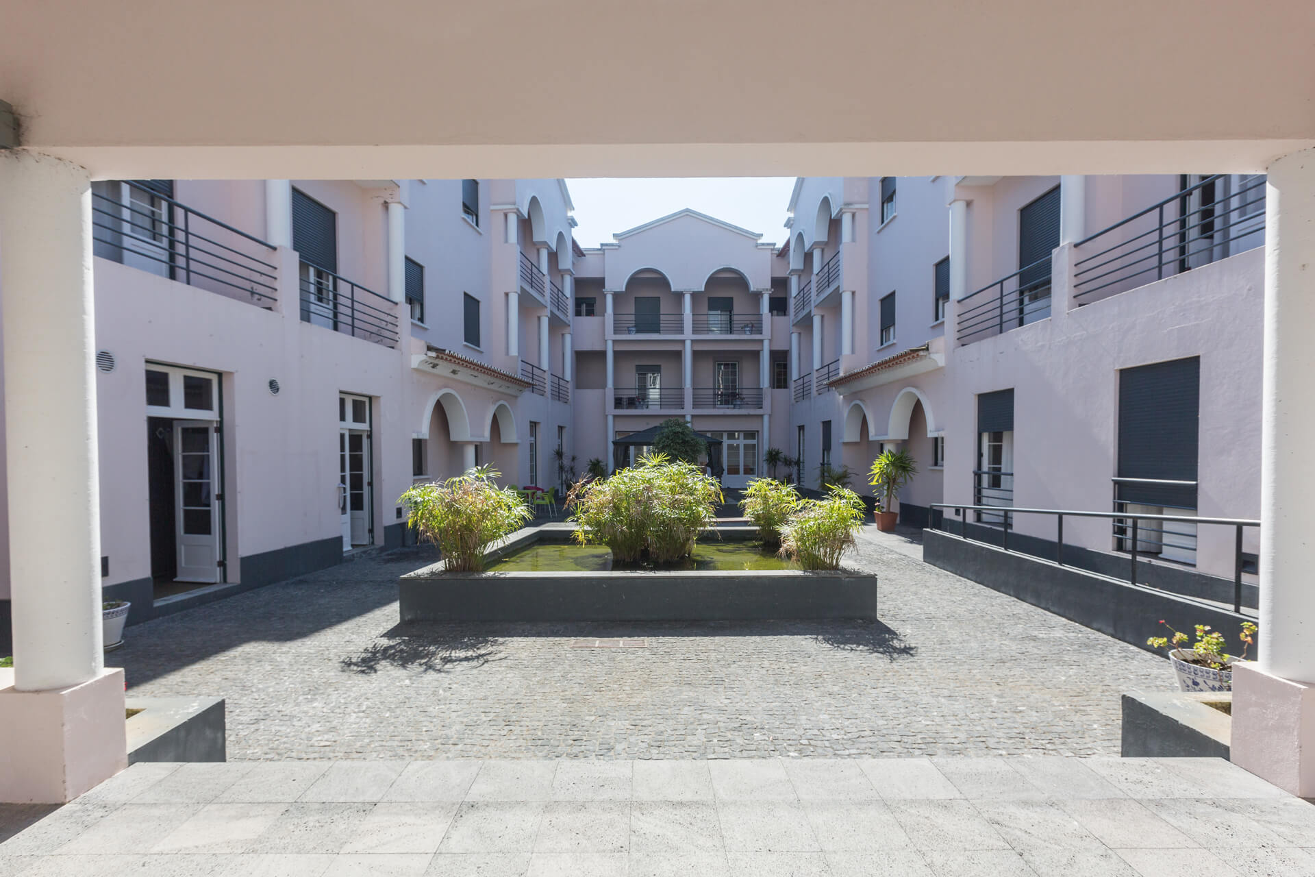 Vista exterior da instituição